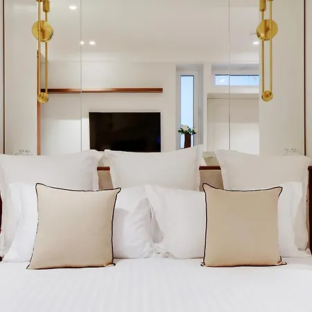 Maison Galante's With Services In La Madeleine - Opera Apartment Paris