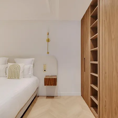 Apartment Maison Galante's With Services In La Madeleine - Opera *