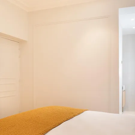 Maison Galante's With Services In La Madeleine - Opera * Paris