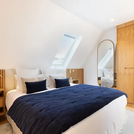 Apartment Maison Galante's With Services In La Madeleine - Opera