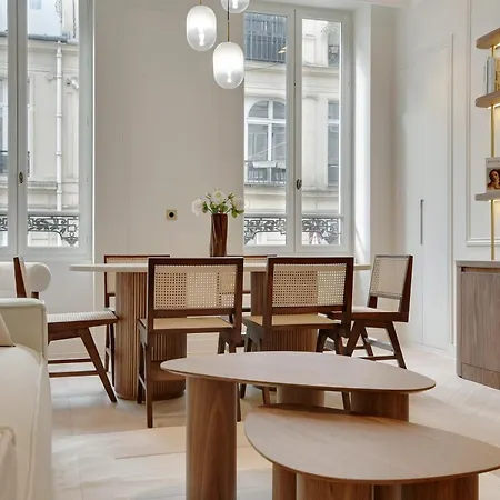 Maison Galante's With Services In La Madeleine - Opera