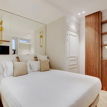 Maison Galante's With Services In La Madeleine - Opera * Paris