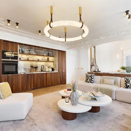 Maison Galante's With Services In La Madeleine - Opera *