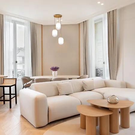 Maison Galante's With Services In La Madeleine - Opera