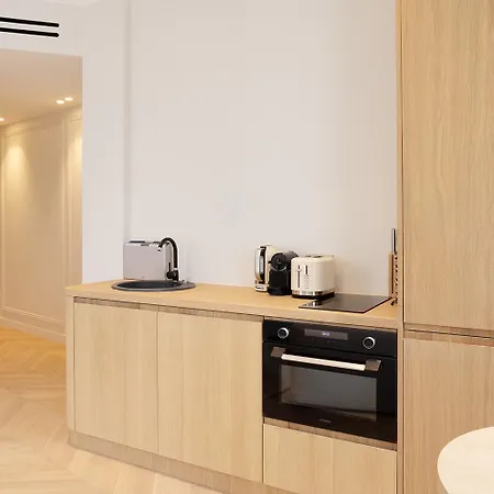 Maison Galante's With Services In La Madeleine - Opera Paris