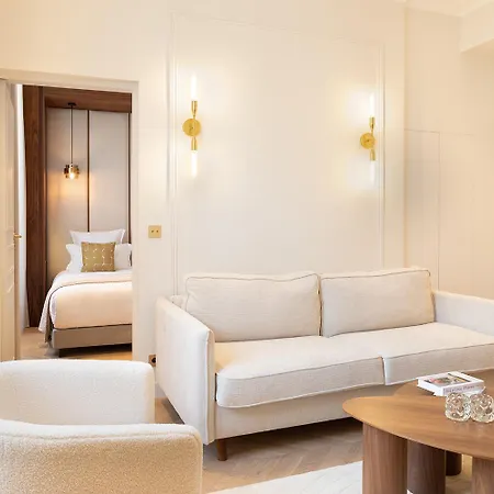 Maison Galante's With Services In La Madeleine - Opera Paris