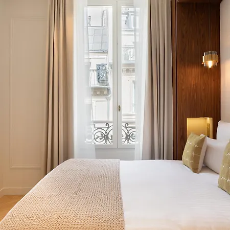 Maison Galante's With Services In La Madeleine - Opera