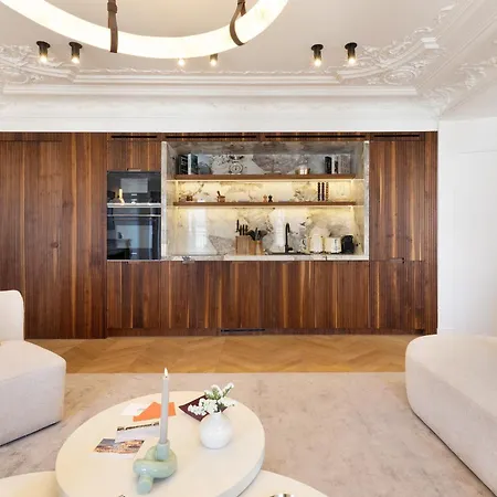 Daire Maison Galante's With Services In La Madeleine - Opera *