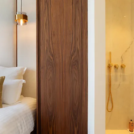 Maison Galante's With Services In La Madeleine - Opera *