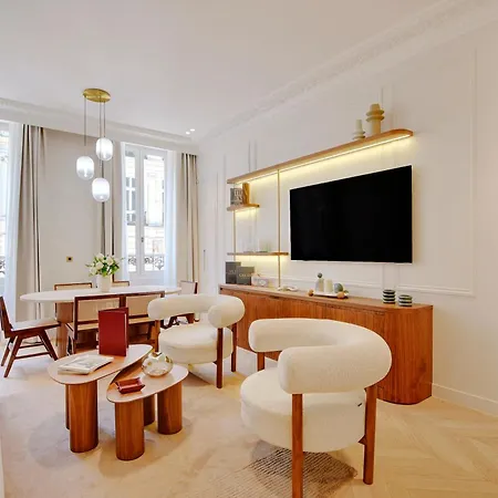 Maison Galante's With Services In La Madeleine - Opera Paris