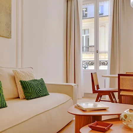 Daire Maison Galante's With Services In La Madeleine - Opera