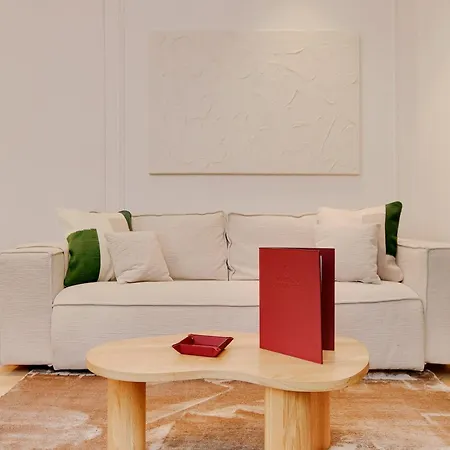 Appartement Maison Galante's With Services In La Madeleine - Opera *