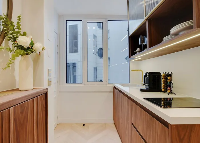 Maison Galante's With Services In La Madeleine - Opera アパート パリ