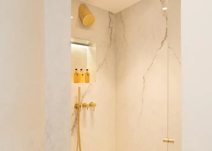 Maison Galante's With Services In La Madeleine - Opera アパート