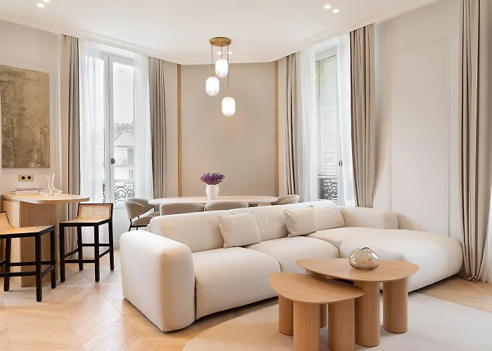 Maison Galante's With Services In La Madeleine - Opera