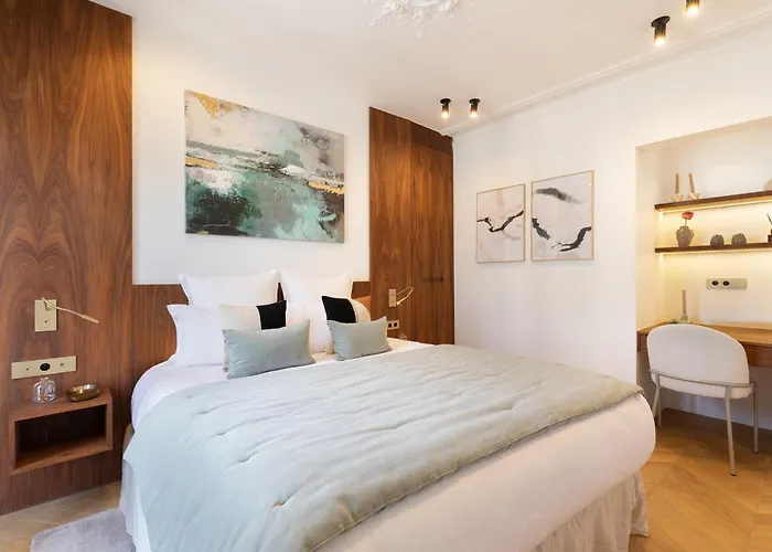 Maison Galante's With Services In La Madeleine - Opera アパート