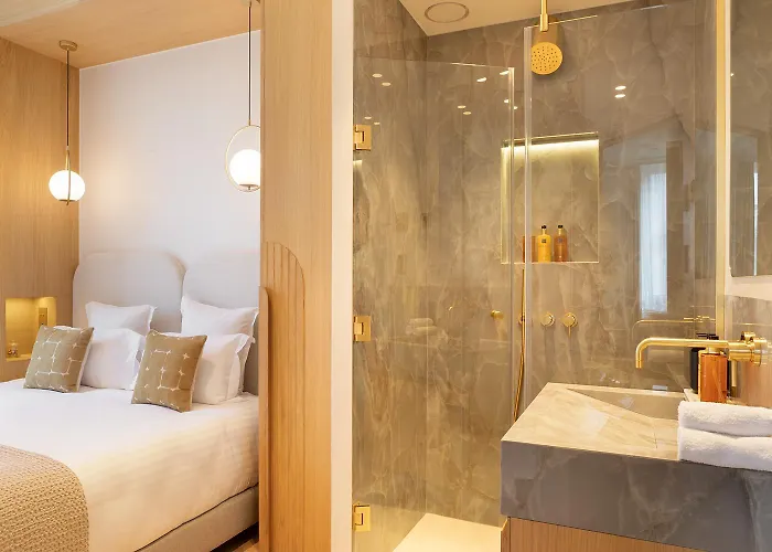 Maison Galante's With Services In La Madeleine - Opera パリ