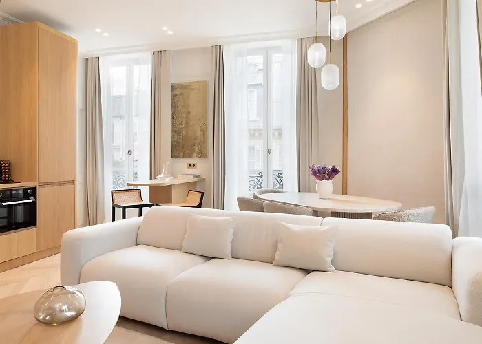 Maison Galante's With Services In La Madeleine - Opera *