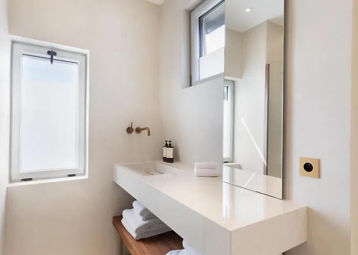 Maison Galante's With Services In La Madeleine - Opera * パリ