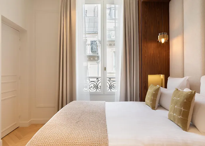 Maison Galante's With Services In La Madeleine - Opera