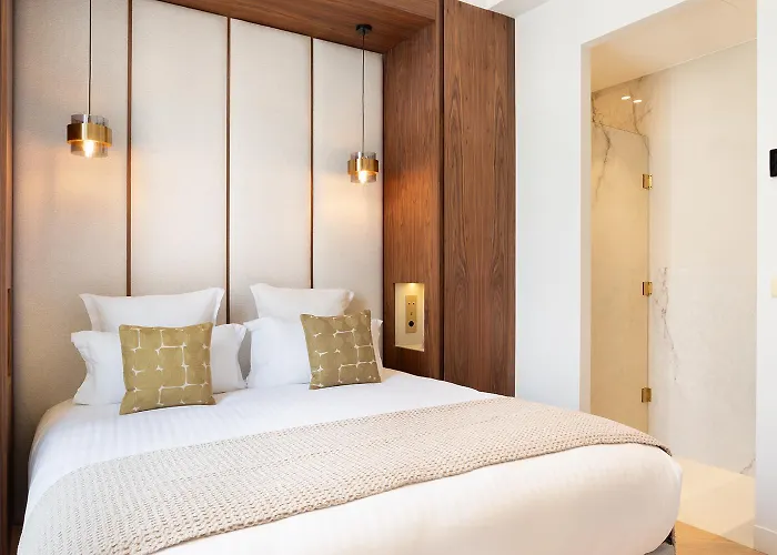 Maison Galante's With Services In La Madeleine - Opera アパート *